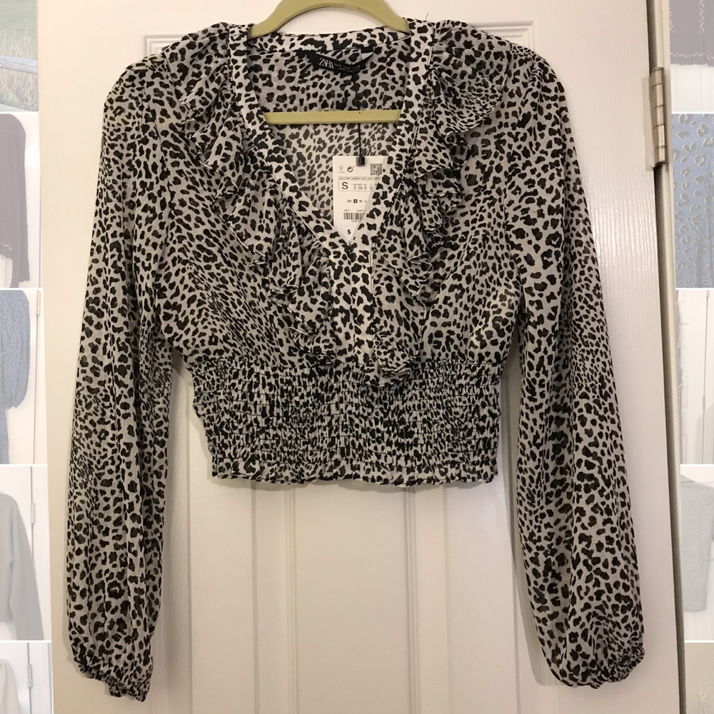 Smocked chiffon leopard crop top